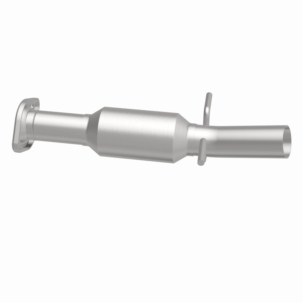 MagnaFlow Exhaust Products 52537 OEM Grade Direct-Fit Catalytic Converter for Select Toyota Highlander