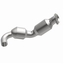 Load image into Gallery viewer, MagnaFlow Exhaust Products 280267 OEM Grade Direct-Fit Catalytic Converter for Select Ford Expedition, Ford F-150, Lincoln Navigator