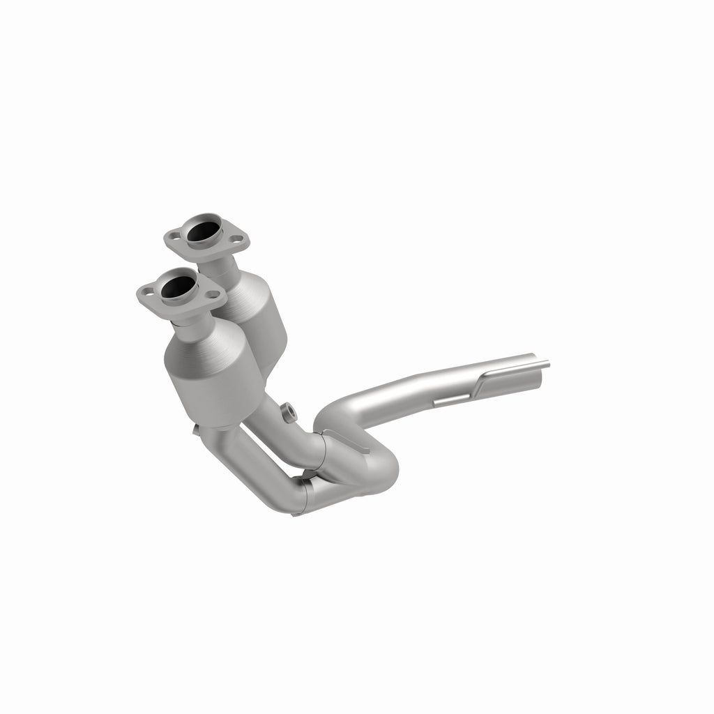 MagnaFlow Exhaust Products 24997 HM Grade Direct-Fit Catalytic Converter for Select Jeep Cherokee