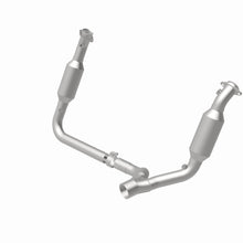 Load image into Gallery viewer, MagnaFlow Exhaust Products 4651711 California CARB Direct-Fit Catalytic Converter for Select Dodge Ram