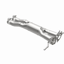 Load image into Gallery viewer, MagnaFlow Exhaust Products 557020 California CARB Direct-Fit Catalytic Converter for Select Ford Taurus, Lincoln MKS