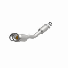 Load image into Gallery viewer, MagnaFlow Exhaust Products 5411327 California CARB Direct-Fit Catalytic Converter for Select Nissan Cube