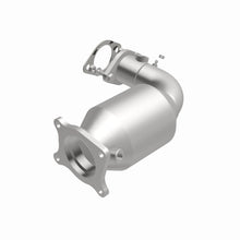Load image into Gallery viewer, MagnaFlow Exhaust Products 21-822 OEM Grade Direct-Fit Catalytic Converter for Select Subaru Forester, Subaru WRX