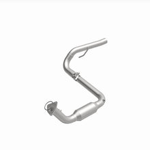 Load image into Gallery viewer, MagnaFlow Exhaust Products 4651878 California CARB Direct-Fit Catalytic Converter for Select Cadillac Escalade, Cadillac Escalade ESV, Cadillac Escalade EXT, Chevrolet Silverado 1500, Chevrolet Suburban 1500, GMC Sierra 1500, GMC Yukon, GMC Yukon XL