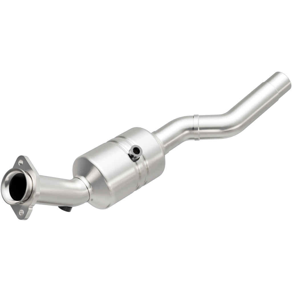 MagnaFlow Exhaust Products 51948 OEM Grade Direct-Fit Catalytic Converter for Select Jaguar XK, Jaguar XKR