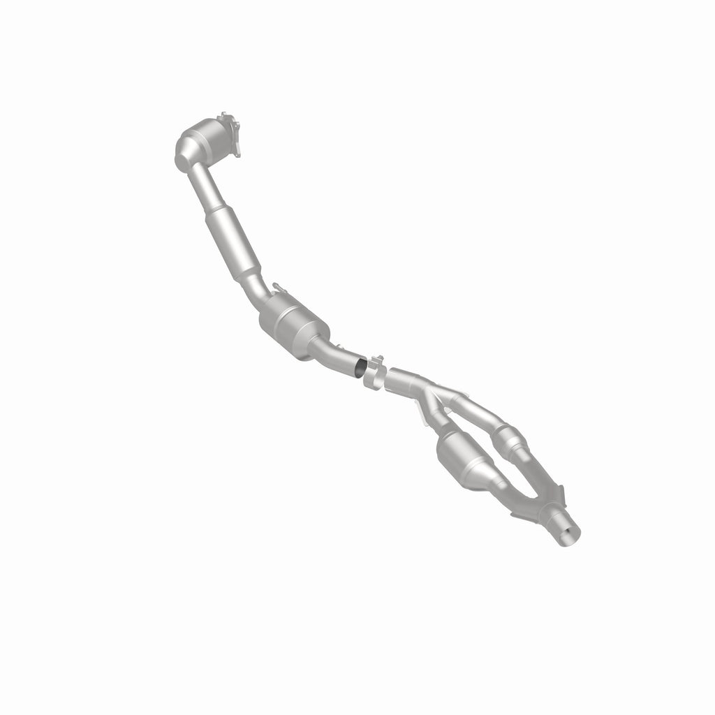 MagnaFlow Exhaust Products 49715 OEM Grade Direct-Fit Catalytic Converter for Select Audi TT, Audi TT Quattro