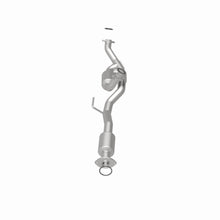 Load image into Gallery viewer, MagnaFlow Exhaust Products 52086 OEM Grade Direct-Fit Catalytic Converter for Select Lexus ES300, Toyota Avalon, Toyota Camry, Toyota Solara