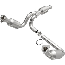 Load image into Gallery viewer, MagnaFlow Exhaust Products 5481578 California CARB Direct-Fit Catalytic Converter for Select Chevrolet Avalanche, Chevrolet Silverado 1500, Chevrolet Suburban 1500, Chevrolet Tahoe, GMC Sierra 1500, GMC Yukon, GMC Yukon XL