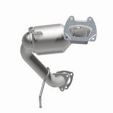 Load image into Gallery viewer, MagnaFlow Exhaust Products 22-161 OEM Grade Manifold Catalytic Converter for Select Chrysler 200, Jeep Cherokee