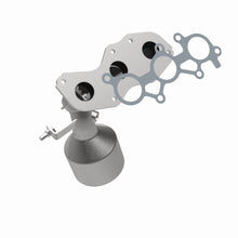Load image into Gallery viewer, MagnaFlow Exhaust Products 5582832 California CARB Manifold Catalytic Converter for Select Lexus RX350, Toyota Highlander, Toyota Sienna