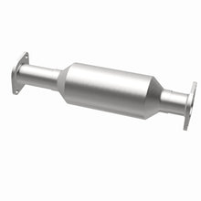 Load image into Gallery viewer, MagnaFlow Exhaust Products 4481877 California CARB Direct-Fit Catalytic Converter for Select Hyundai Sonata