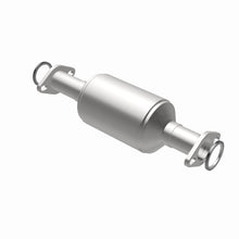 Load image into Gallery viewer, MagnaFlow Exhaust Products 3391884 California CARB Direct-Fit Catalytic Converter for Select Toyota 4Runner, Toyota Pickup