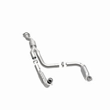Load image into Gallery viewer, MagnaFlow Exhaust Products 52113 OEM Grade Direct-Fit Catalytic Converter for Select Chevrolet Express 2500, Chevrolet Express 3500, Chevrolet Express 4500, GMC Savana 2500, GMC Savana 3500, GMC Savana