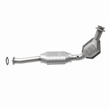 Load image into Gallery viewer, MagnaFlow Exhaust Products 23331 HM Grade Direct-Fit Catalytic Converter for Select Ford Crown Victoria, Lincoln Town Car, Mercury Grand Marquis