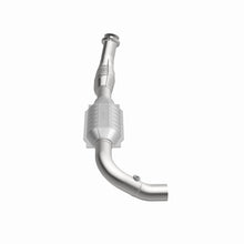 Load image into Gallery viewer, MagnaFlow Exhaust Products 447179 California CARB Direct-Fit Catalytic Converter for Select Ford E-150 Econoline, Ford E-150 Econoline Club Wagon, Ford E-250 Econoline