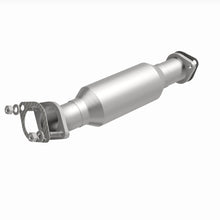 Load image into Gallery viewer, MagnaFlow Exhaust Products 5592426 California CARB Direct-Fit Catalytic Converter for Select Hyundai Santa Fe