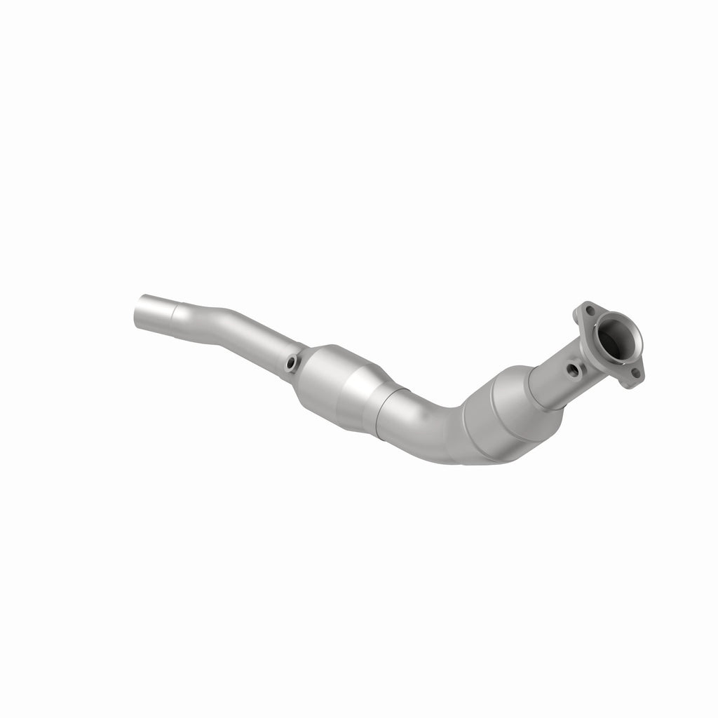 MagnaFlow Exhaust Products 49718 OEM Grade Direct-Fit Catalytic Converter for Select Land Rover LR3, Land Rover Range Rover Sport