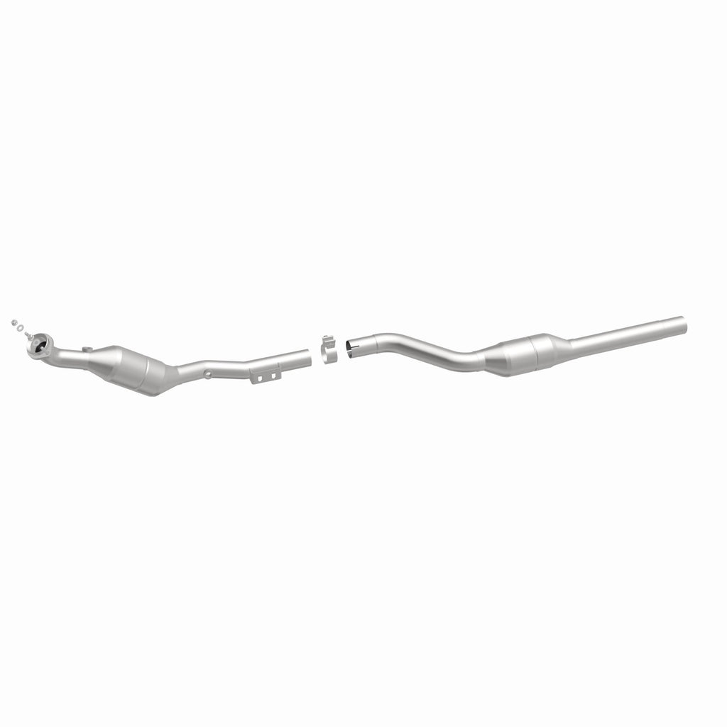 MagnaFlow Exhaust Products 51687 OEM Grade Direct-Fit Catalytic Converter for Select Mercedes-Benz E430