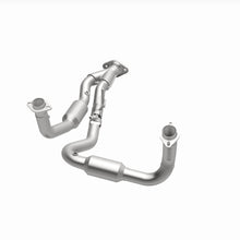 Load image into Gallery viewer, MagnaFlow Exhaust Products 4651686 California CARB Direct-Fit Catalytic Converter for Select Jeep Grand Cherokee