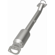 Load image into Gallery viewer, MagnaFlow Exhaust Products 5592669 California CARB Direct-Fit Catalytic Converter for Select Nissan Frontier, Nissan Pathfinder, Nissan Xterra, Suzuki Equator