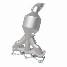 Load image into Gallery viewer, MagnaFlow Exhaust Products 51455 OEM Grade Manifold Catalytic Converter for Select Hyundai Santa Fe