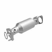 Load image into Gallery viewer, MagnaFlow Exhaust Products 5481668 California CARB Direct-Fit Catalytic Converter for Select Nissan Frontier, Nissan Pathfinder, Nissan Xterra