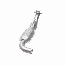 Load image into Gallery viewer, MagnaFlow Exhaust Products 447177 California CARB Direct-Fit Catalytic Converter for Select Ford E-150 Econoline, Ford E-150 Econoline Club Wagon, Ford Expedition, Ford F-150, Ford F-250