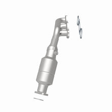 Load image into Gallery viewer, MagnaFlow Exhaust Products 5481198 California CARB Manifold Catalytic Converter for Select Toyota 4Runner, Toyota FJ Cruiser