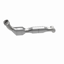 Load image into Gallery viewer, MagnaFlow Exhaust Products 447125 California CARB Direct-Fit Catalytic Converter for Select Ford Expedition, Ford F-150, Lincoln Navigator