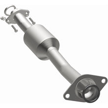 Load image into Gallery viewer, MagnaFlow Exhaust Products 52689 OEM Grade Direct-Fit Catalytic Converter for Select Chevrolet City Express, Nissan NV200