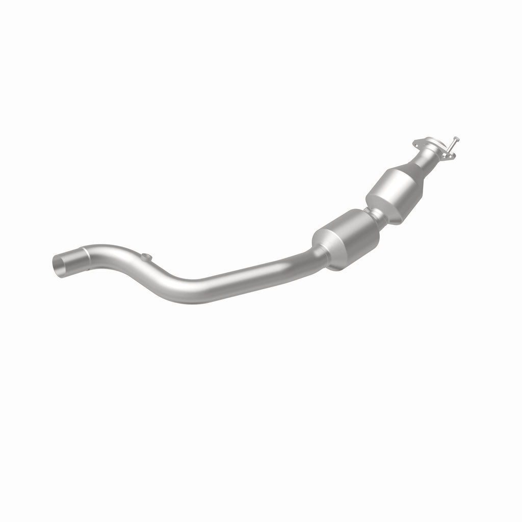 MagnaFlow Exhaust Products 21-536 OEM Grade Direct-Fit Catalytic Converter for Select Land Rover Range Rover, Land Rover Range Rover Sport