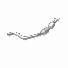Load image into Gallery viewer, MagnaFlow Exhaust Products 21-536 OEM Grade Direct-Fit Catalytic Converter for Select Land Rover Range Rover, Land Rover Range Rover Sport