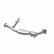 Load image into Gallery viewer, MagnaFlow Exhaust Products 23660 HM Grade Direct-Fit Catalytic Converter for Select Lincoln Navigator