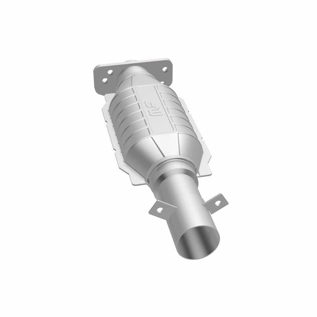 MagnaFlow Exhaust Products 93486 Standard Grade Direct-Fit Catalytic Converter for Select Chevrolet S10, Chevrolet S10 Blazer, GMC Jimmy, GMC S15, GMC S15 Jimmy, GMC Sonoma, GMC Syclone, GMC Typhoon, Oldsmobile Bravada