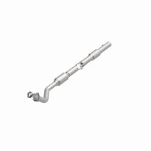 Load image into Gallery viewer, MagnaFlow Exhaust Products 52051 OEM Grade Direct-Fit Catalytic Converter for Select Chevrolet Express 1500, Chevrolet Express 2500, Chevrolet Express 3500, GMC Savana 1500, GMC Savana 2500, GMC Savana