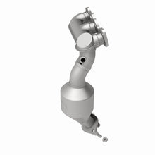 Load image into Gallery viewer, MagnaFlow Exhaust Products 51540 OEM Grade Manifold Catalytic Converter for Select Toyota Highlander