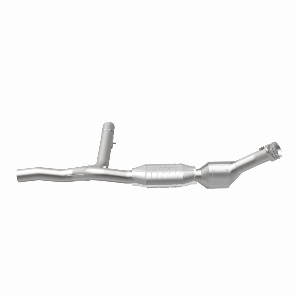 MagnaFlow Exhaust Products 49622 OEM Grade Direct-Fit Catalytic Converter for Select Ford F-150, Ford F-150 Heritage