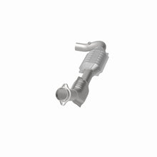 Load image into Gallery viewer, MagnaFlow Exhaust Products 447179 California CARB Direct-Fit Catalytic Converter for Select Ford E-150 Econoline, Ford E-150 Econoline Club Wagon, Ford E-250 Econoline
