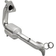Load image into Gallery viewer, MagnaFlow Exhaust Products 52439 OEM Grade Direct-Fit Catalytic Converter for Select Nissan Juke