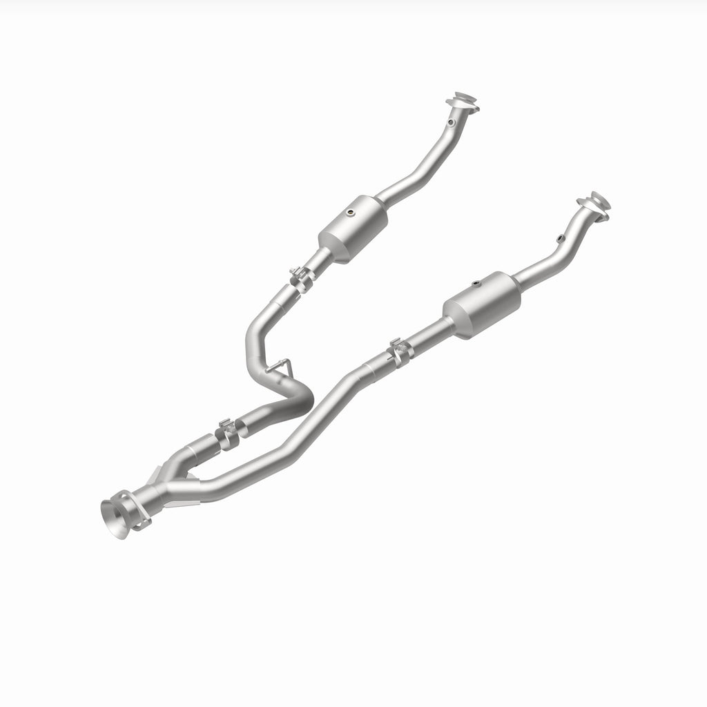 MagnaFlow Exhaust Products 280248 OEM Grade Direct-Fit Catalytic Converter for Select Ford Transit-150, Ford Transit-250, Ford Transit-350, Ford Transit-350 HD