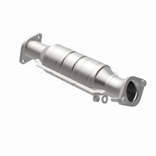 Load image into Gallery viewer, MagnaFlow Exhaust Products 24426 HM Grade Direct-Fit Catalytic Converter for Select Hyundai Azera, Hyundai Santa Fe, Hyundai Sonata, Hyundai Veracruz, Kia Amanti