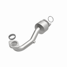 Load image into Gallery viewer, MagnaFlow Exhaust Products 21-979 OEM Grade Direct-Fit Catalytic Converter for Select Honda HR-V