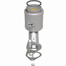Load image into Gallery viewer, MagnaFlow Exhaust Products 280413 OEM Grade Direct-Fit Catalytic Converter for Select INFINITI Q50, INFINITI Q60