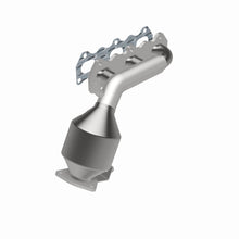 Load image into Gallery viewer, MagnaFlow Exhaust Products 49051 OEM Grade Manifold Catalytic Converter for Select Chevrolet Tracker, Suzuki Grand Vitara, Suzuki Vitara, Suzuki XL-7
