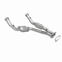 Load image into Gallery viewer, MagnaFlow Exhaust Products 49682 OEM Grade Direct-Fit Catalytic Converter for Select Ford Ranger, Mazda B4000