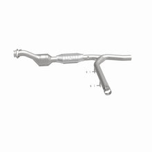Load image into Gallery viewer, MagnaFlow Exhaust Products 447178 California CARB Direct-Fit Catalytic Converter for Select Ford E-150 Econoline, Ford E-150 Econoline Club Wagon, Ford Expedition, Ford F-150, Ford F-250