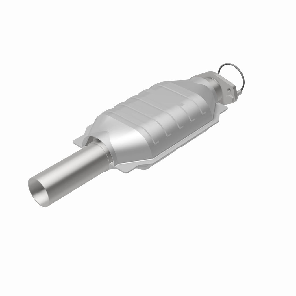 MagnaFlow Exhaust Products 51793 OEM Grade Direct-Fit Catalytic Converter for Select Ford Fusion, Lincoln MKZ, Mercury Milan