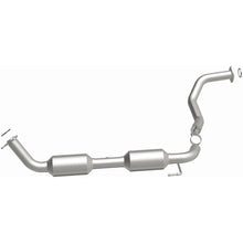 Load image into Gallery viewer, MagnaFlow Exhaust Products 5582935 California CARB Direct-Fit Catalytic Converter for Select Toyota Tundra