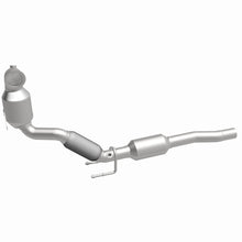 Load image into Gallery viewer, MagnaFlow Exhaust Products 280134 OEM Grade Direct-Fit Catalytic Converter for Select Volkswagen Jetta