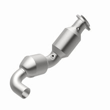 Load image into Gallery viewer, MagnaFlow Exhaust Products 280267 OEM Grade Direct-Fit Catalytic Converter for Select Ford Expedition, Ford F-150, Lincoln Navigator